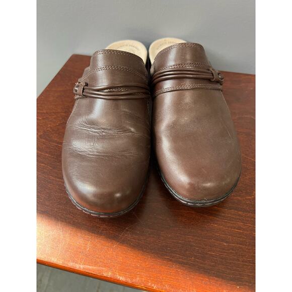 Women’s Clark’s dark brown slip on mules - Picture 5 of 9